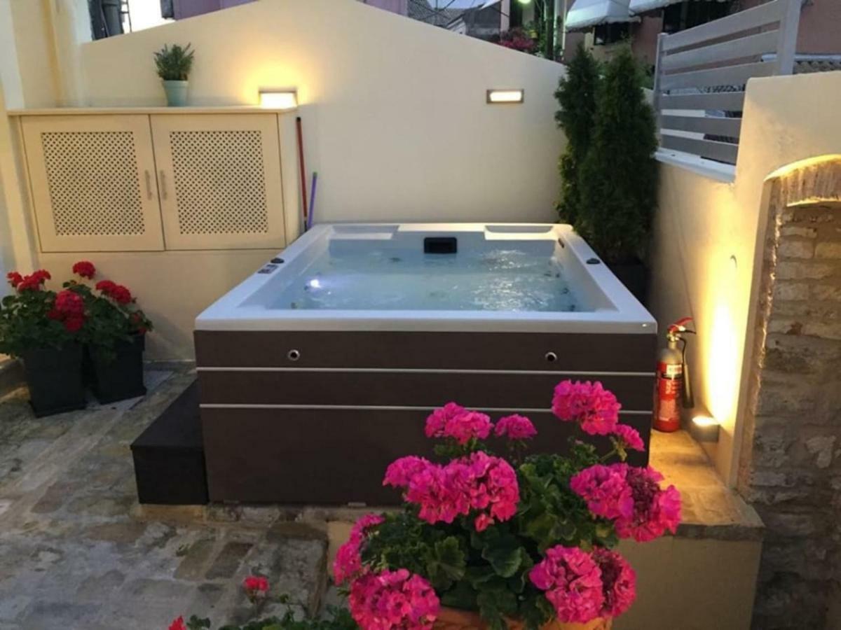 Anemomilos Jacuzzi Suite Corfu  Exterior foto