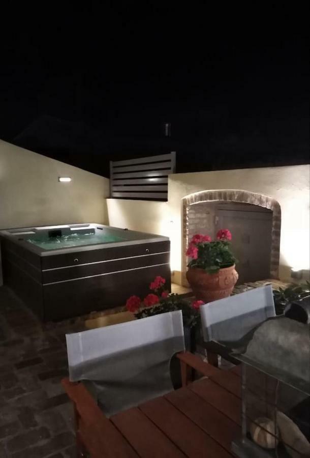 Anemomilos Jacuzzi Suite Corfu  Exterior foto